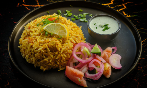 Čili biryani su vištiena